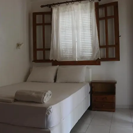Kondilw Guest house Kalamitsi (Lefkada)