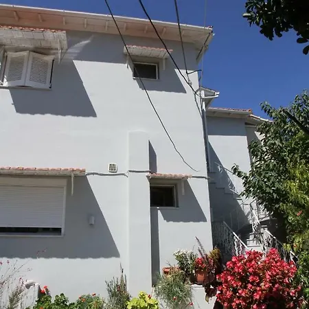 Guest house Kondilw Kalamitsi (Lefkada)